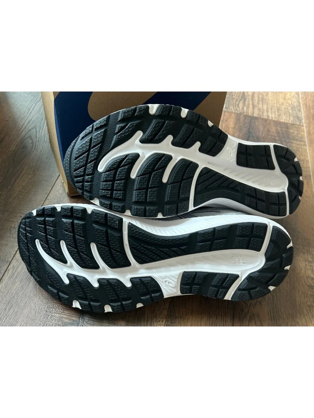 Asics gel contend